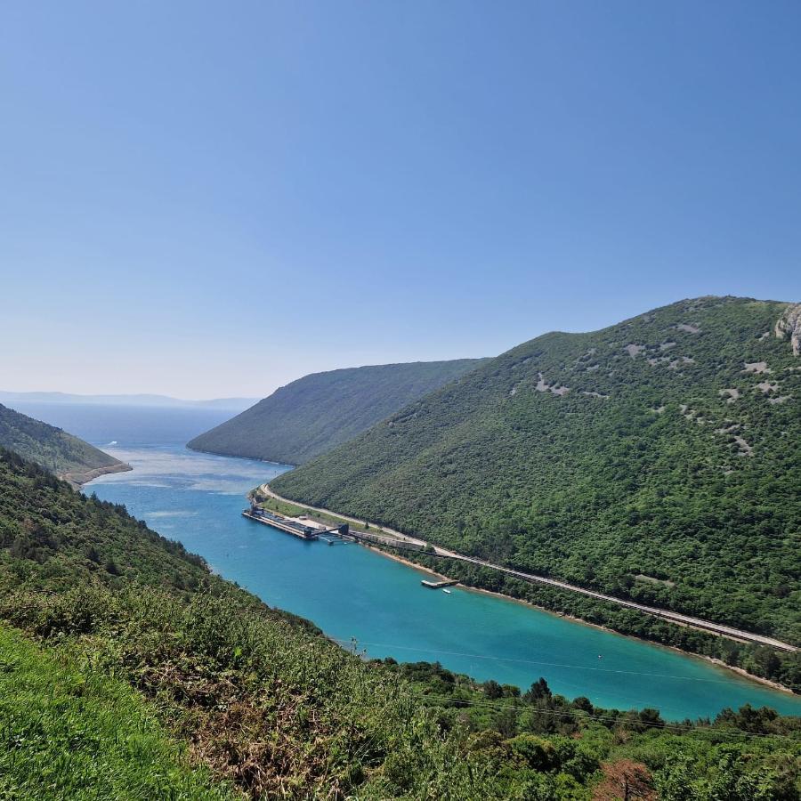 Plomin Sky&Bay Apartman Kültér fotó